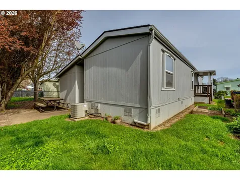1699 N Terry Street Eugene OR 97402