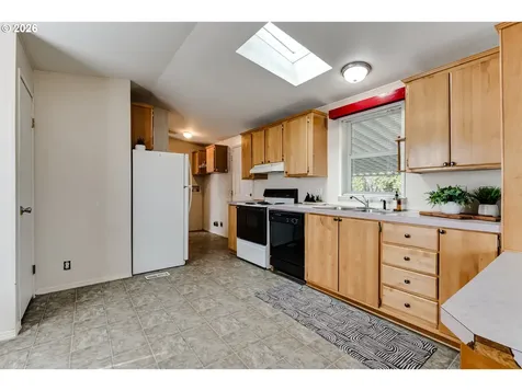 1699 N Terry Street Eugene OR 97402