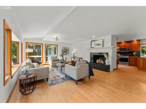 9150 SW Salmon Street Portland OR 97225
