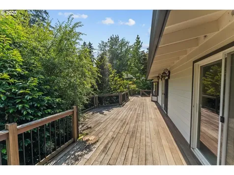 9150 SW Salmon Street Portland OR 97225
