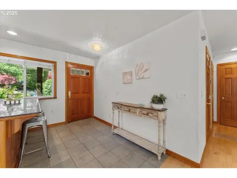 9150 SW Salmon Street Portland OR 97225