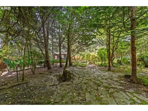 9150 SW Salmon Street Portland OR 97225