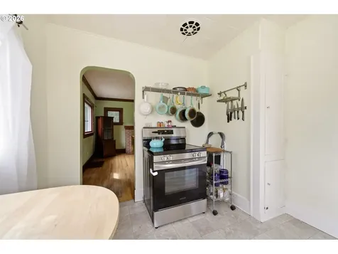 7135 SE Gladstone Street Portland OR 97206