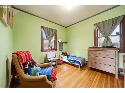7135 SE Gladstone Street Portland OR 97206