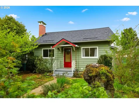 7135 SE Gladstone Street Portland OR 97206