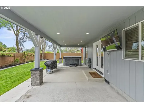1826 Island Drive Longview WA 98632