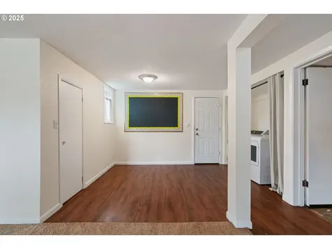11329 SE Salmon Street Portland OR 97216