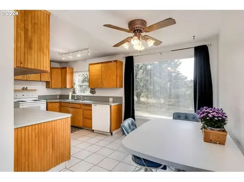 7125 Ridgeway Road Sheridan OR 97378