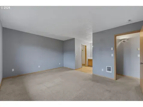 118 Balboa Loop Kelso WA 98626