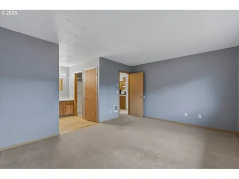 118 Balboa Loop Kelso WA 98626