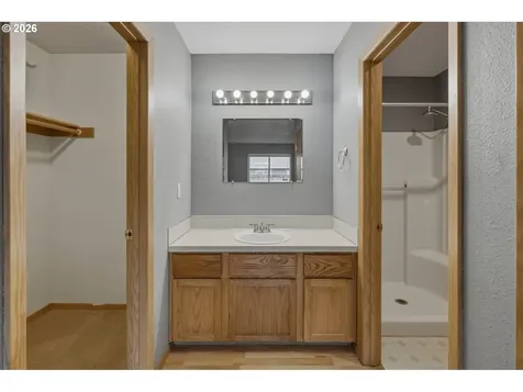 118 Balboa Loop Kelso WA 98626