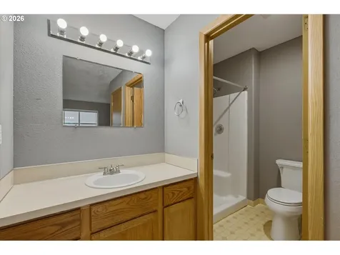 118 Balboa Loop Kelso WA 98626