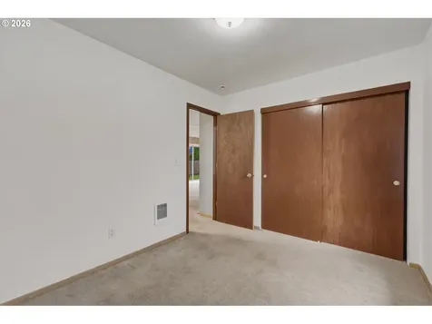 118 Balboa Loop Kelso WA 98626