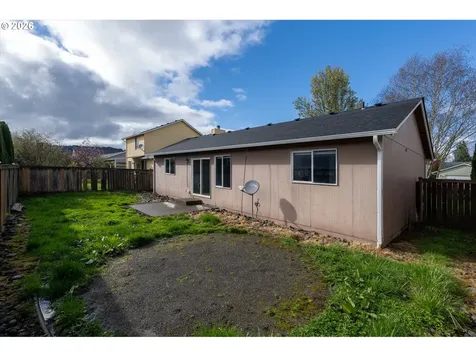 118 Balboa Loop Kelso WA 98626