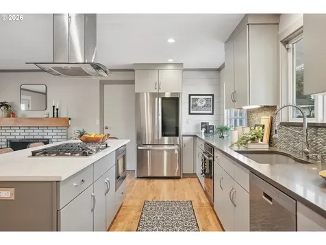 830 NE 172nd Avenue Portland OR 97230