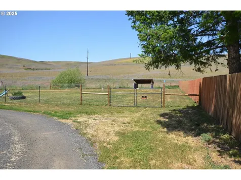 46083 Adams Road Pendleton OR 97801