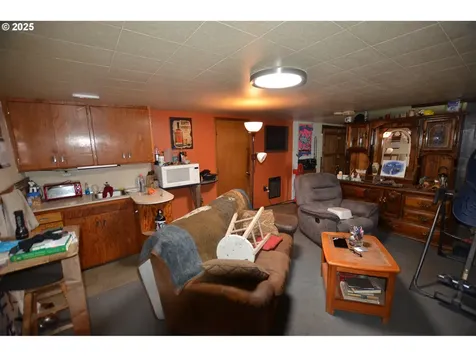 46083 Adams Road Pendleton OR 97801