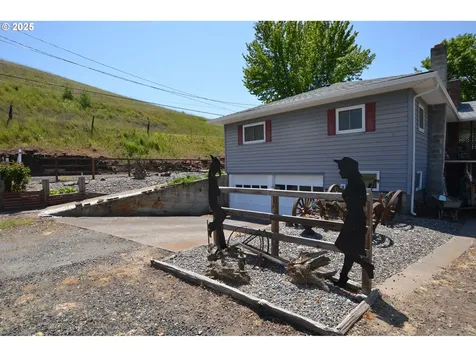 46083 Adams Road Pendleton OR 97801