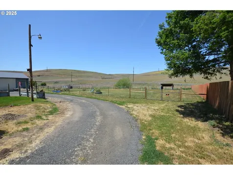 46083 Adams Road Pendleton OR 97801