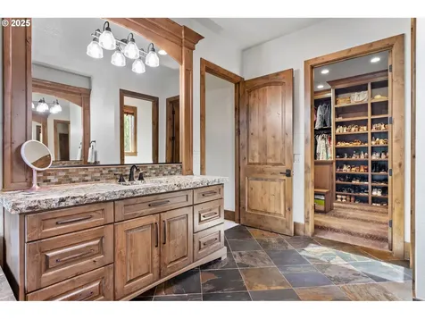 8555 SE Northern Heights Court Happy Valley OR 97086
