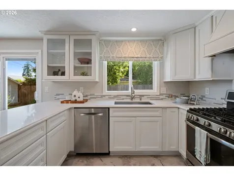 1810 NE 155th Avenue Portland OR 97230
