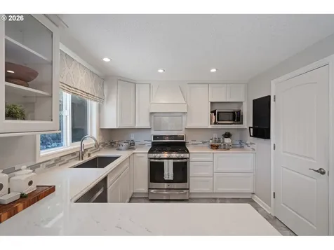 1810 NE 155th Avenue Portland OR 97230