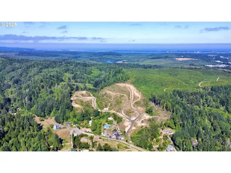 000 Trail Lane Coos Bay OR 97420