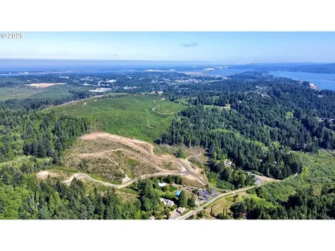 000 Trail Lane Coos Bay OR 97420
