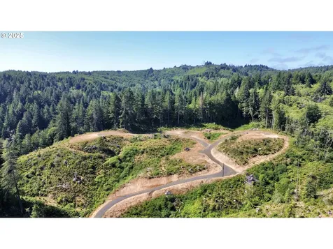 000 Trail Lane Coos Bay OR 97420