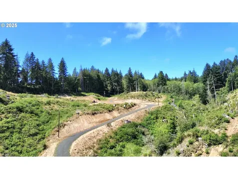 000 Trail Lane Coos Bay OR 97420