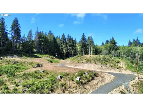 000 Trail Lane Coos Bay OR 97420