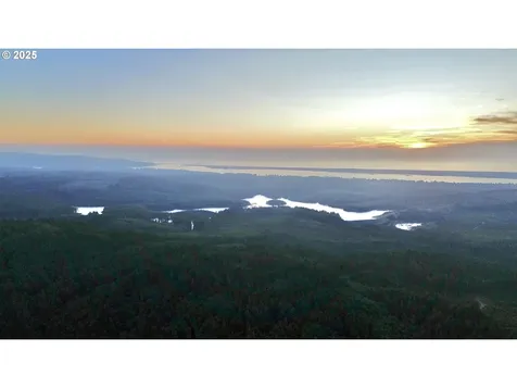 000 Trail Lane Coos Bay OR 97420