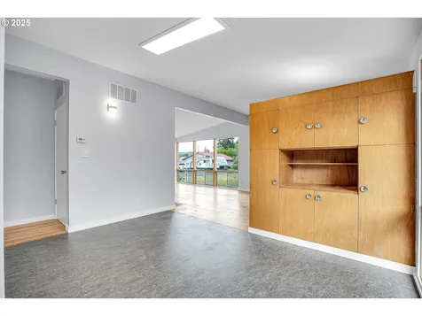 6255 SW Mad Hatter Lane Beaverton OR 97008