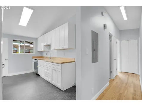 6255 SW Mad Hatter Lane Beaverton OR 97008