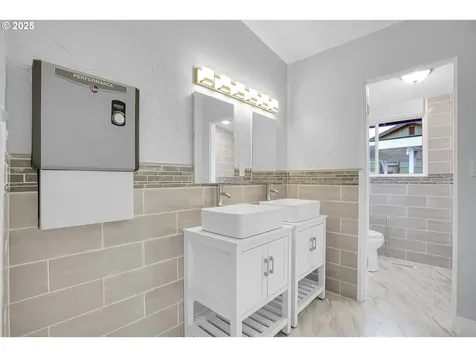 6255 SW Mad Hatter Lane Beaverton OR 97008