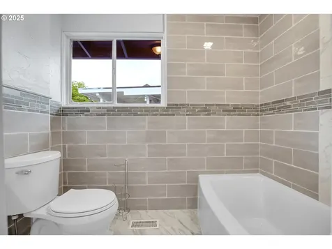 6255 SW Mad Hatter Lane Beaverton OR 97008