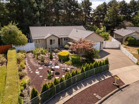 1108 N Hadley Road Newberg OR 97132