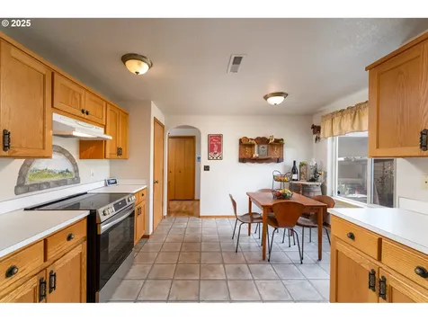 1108 N Hadley Road Newberg OR 97132