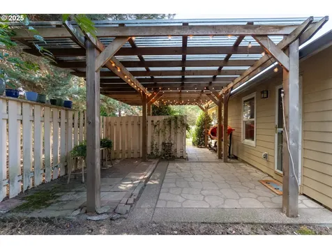 1108 N Hadley Road Newberg OR 97132