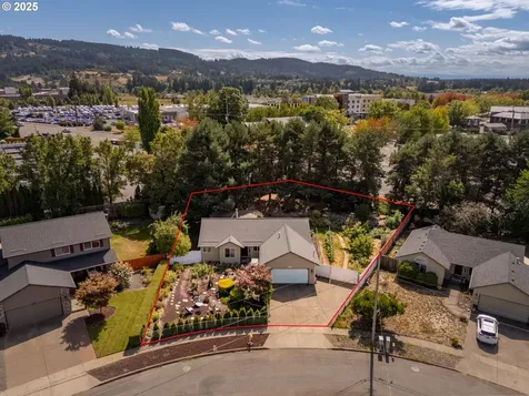 1108 N Hadley Road Newberg OR 97132