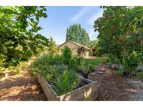1108 N Hadley Road Newberg OR 97132