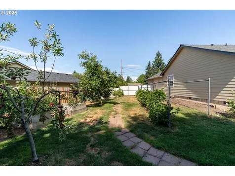 1108 N Hadley Road Newberg OR 97132