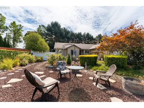 1108 N Hadley Road Newberg OR 97132