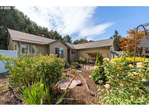 1108 N Hadley Road Newberg OR 97132