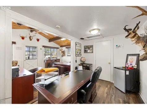 5826 SE 82nd Avenue Portland OR 97266