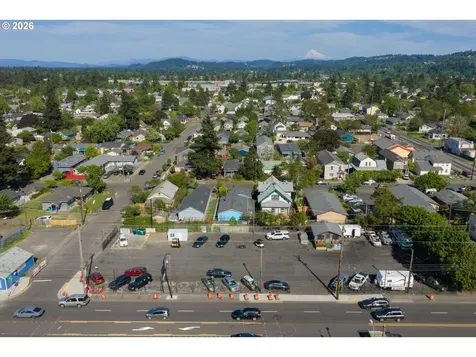5826 SE 82nd Avenue Portland OR 97266