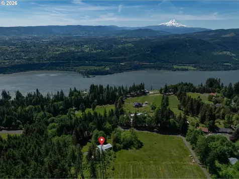 31 Ashley Drive Underwood WA 98651