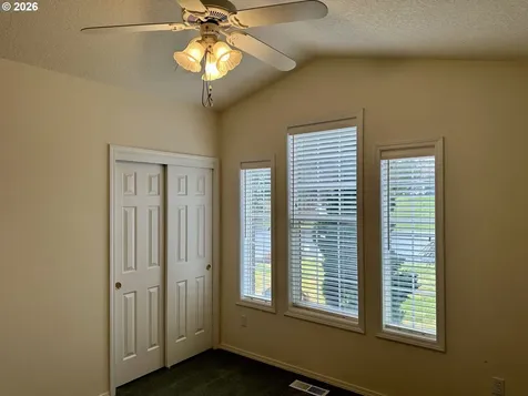 1843 NW 29th Circle Camas WA 98607