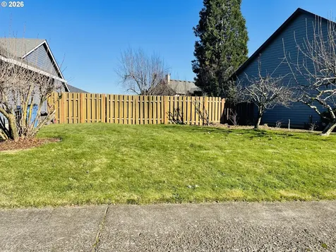 1843 NW 29th Circle Camas WA 98607