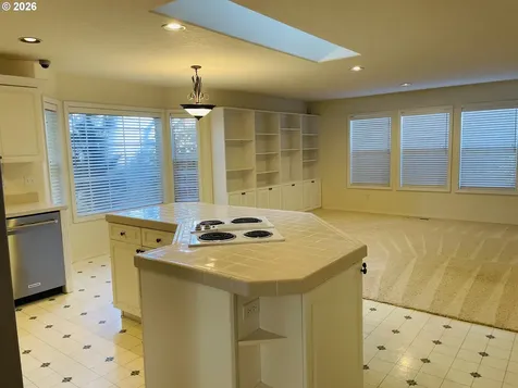 1843 NW 29th Circle Camas WA 98607